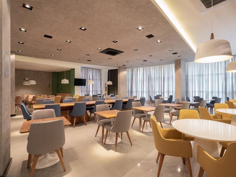 Hotel Slaviero Chapeco - Pet Friendly - Proximo A Efapi Esterno foto